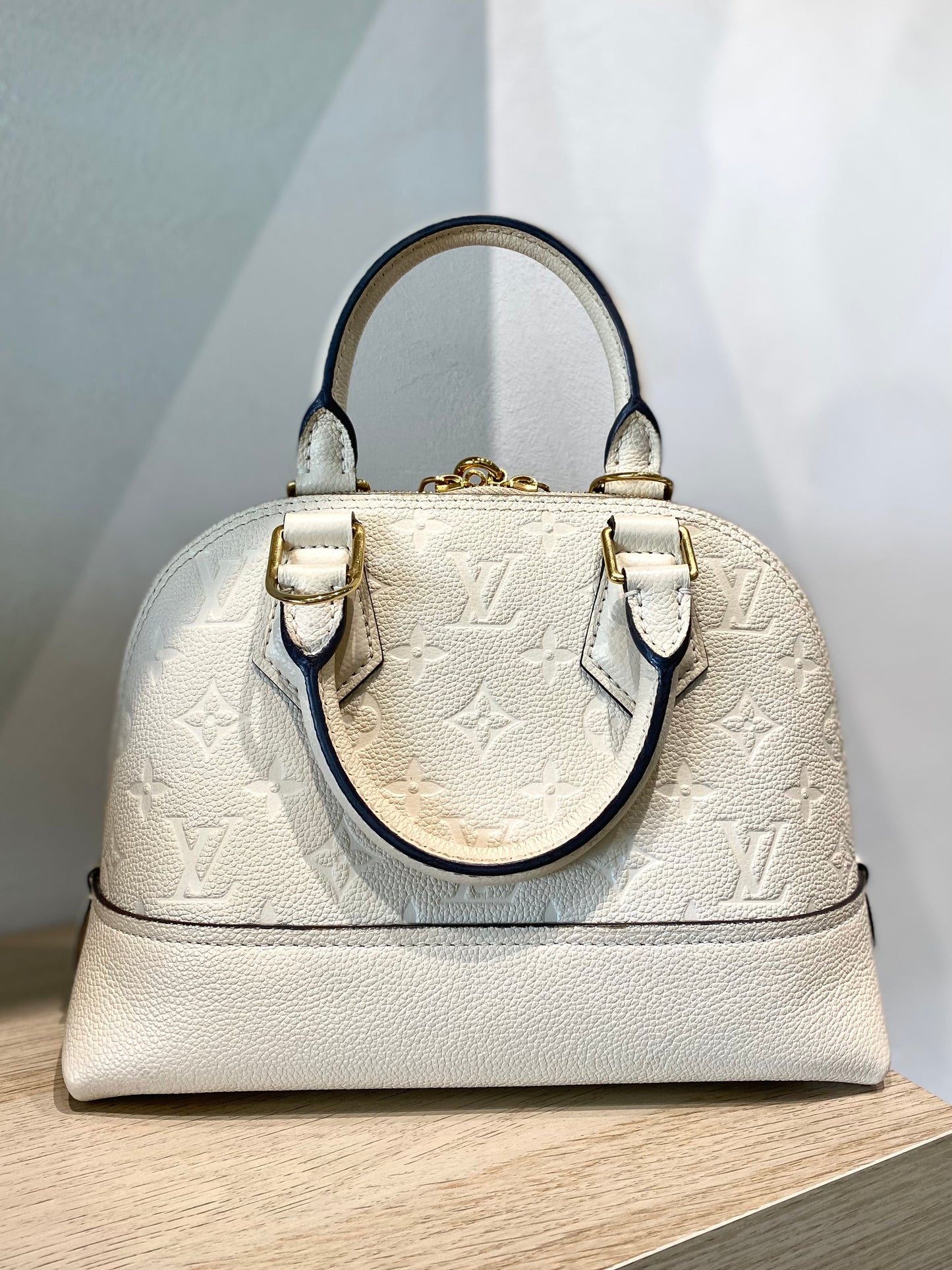 LV Neo Alma BB