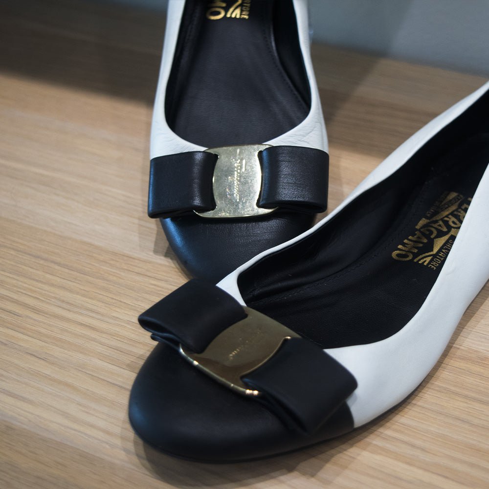 Salvatore Ferragamo Black White Vara Bow size 39 Elysee PH